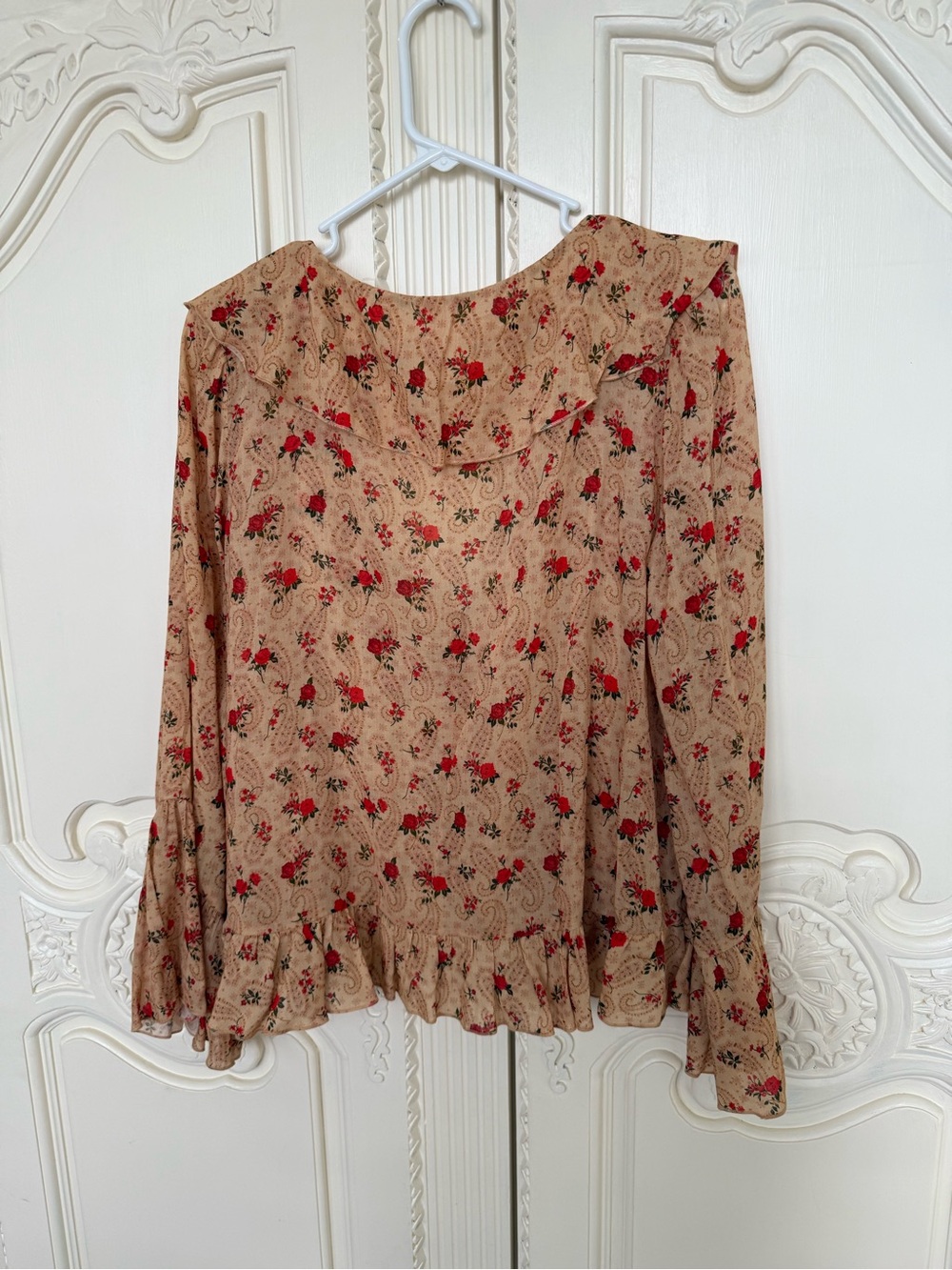 Spell Fleur Blouse Beige Floral Ruffle Tie-Front Blouse with Red Roses - Picture 5 of 5